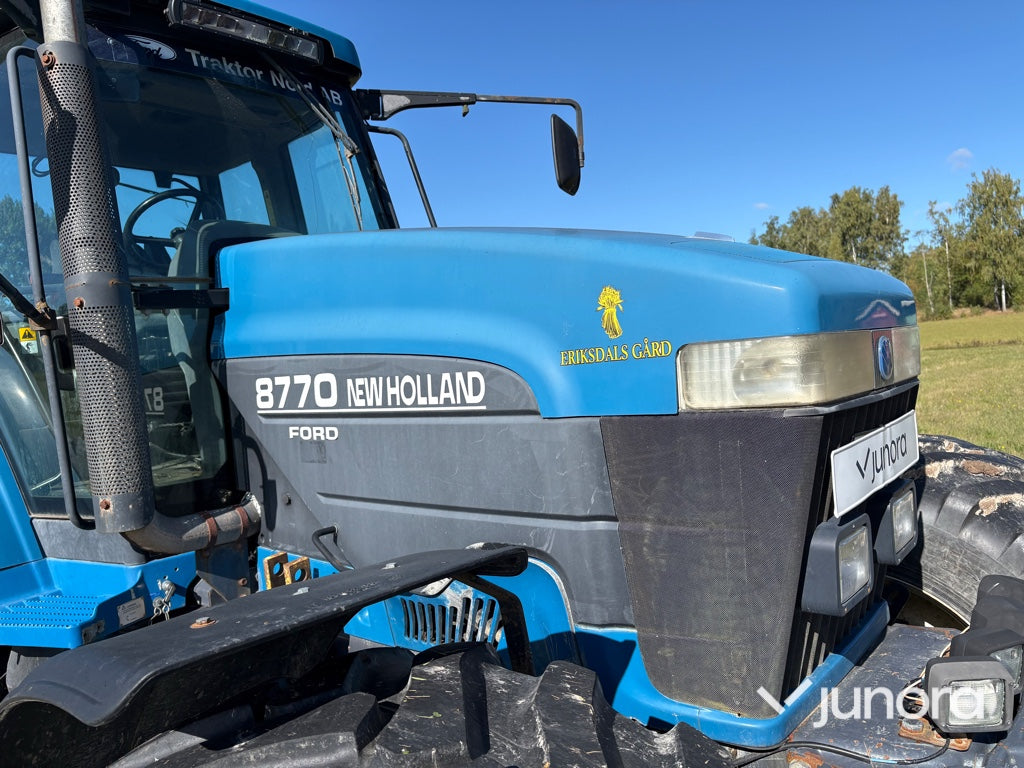 Traktor - New Holland 8770 4WD
