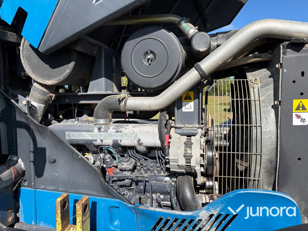 Traktor - New Holland 8770 4WD