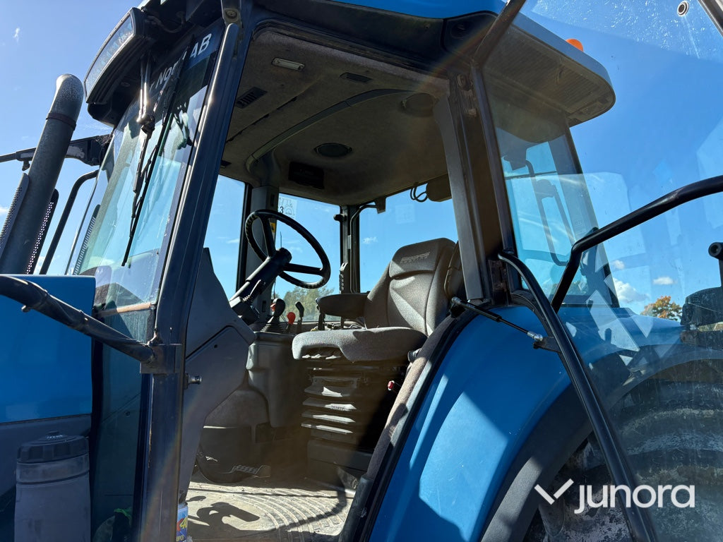 Traktor - New Holland 8770 4WD
