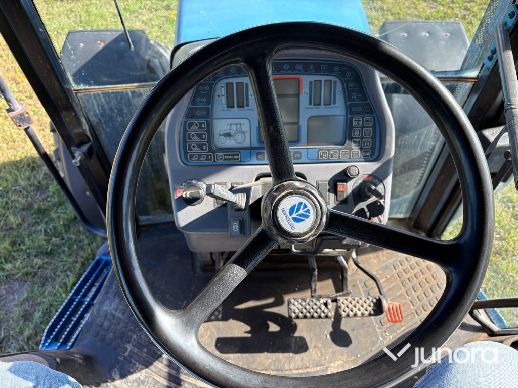 Traktor - New Holland 8770 4WD