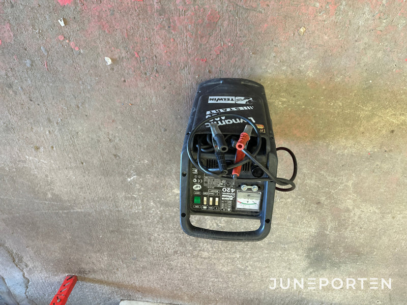 Batteriladdare/startbox Telwin