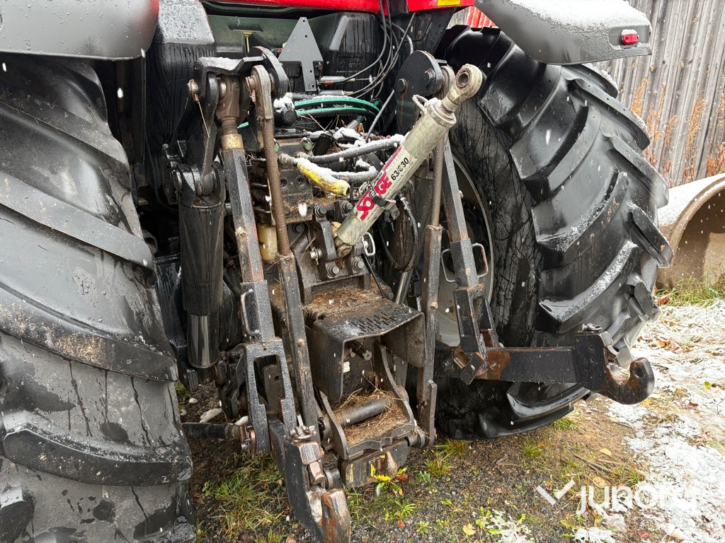Traktor Massey Ferguson 8220-4