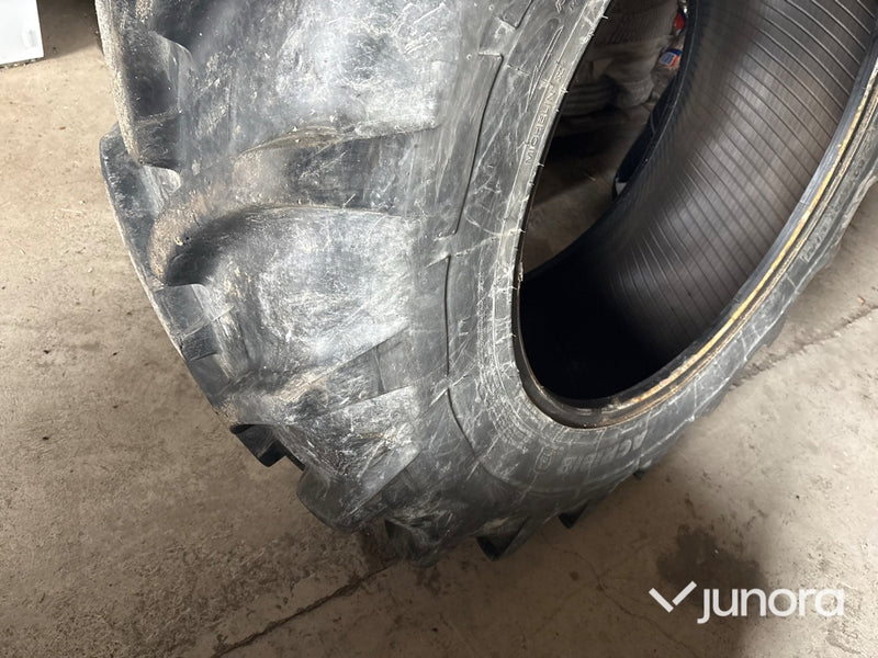 Traktordäck - Michelin, 420/85 R 34