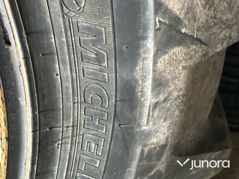 Traktordäck - Michelin, 420/85 R 34