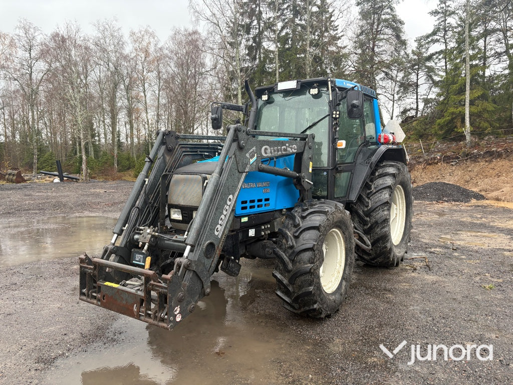 Traktor - Valtra 6550-4 med frontlastare