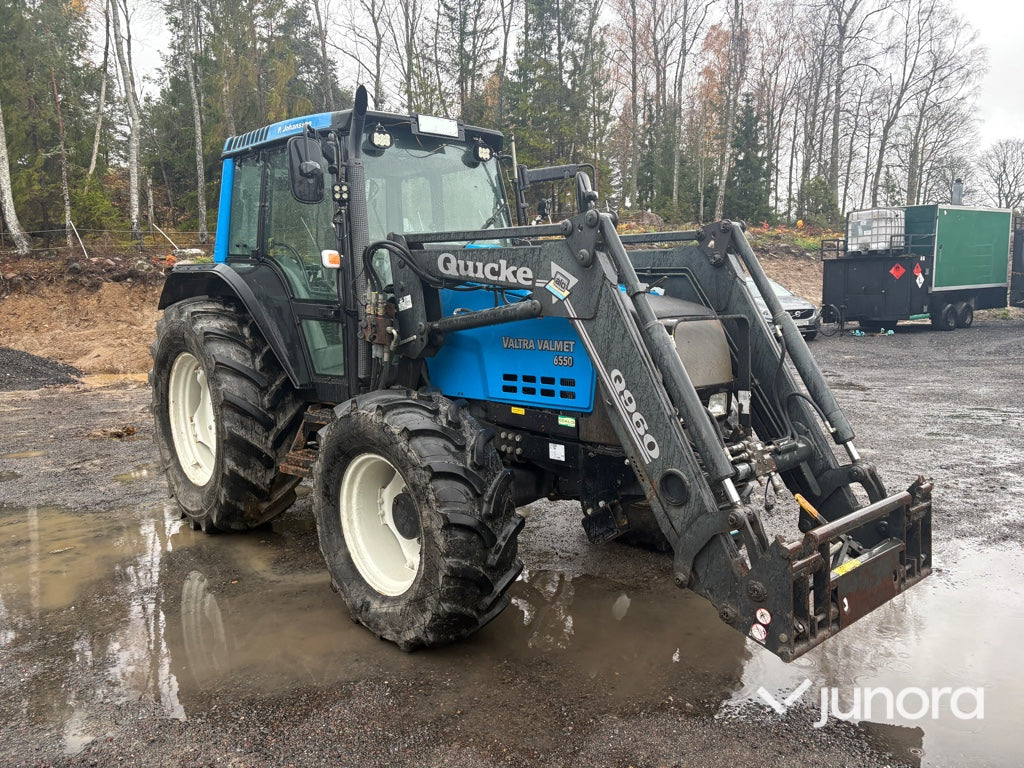 Traktor - Valtra 6550-4 med frontlastare