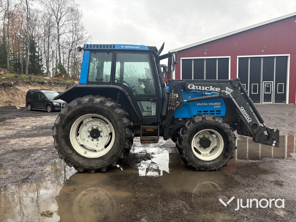 Traktor - Valtra 6550-4 med frontlastare
