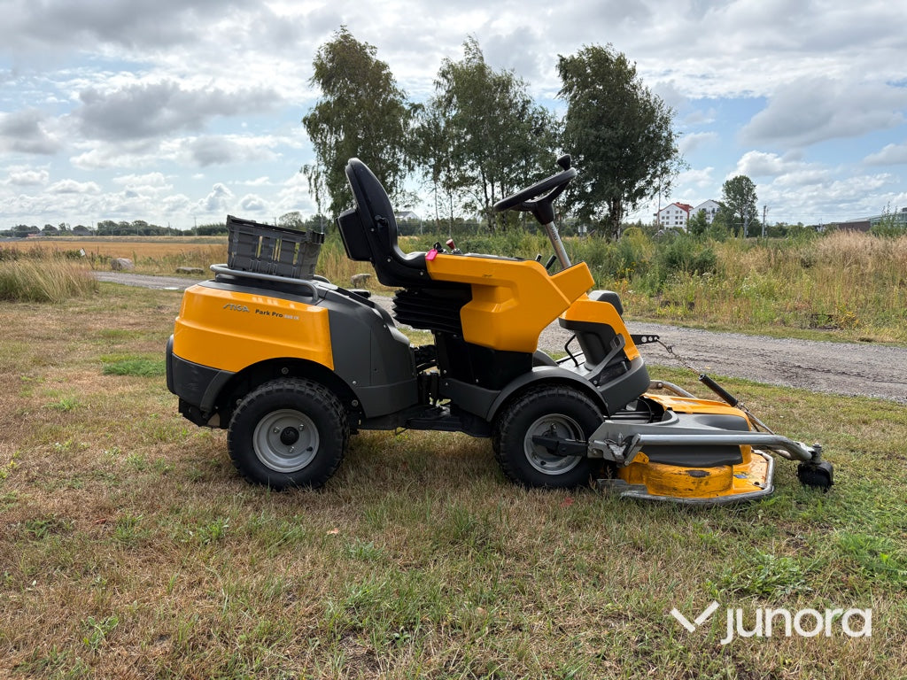 Åkgräsklippare Stiga Park Pro 540 IX