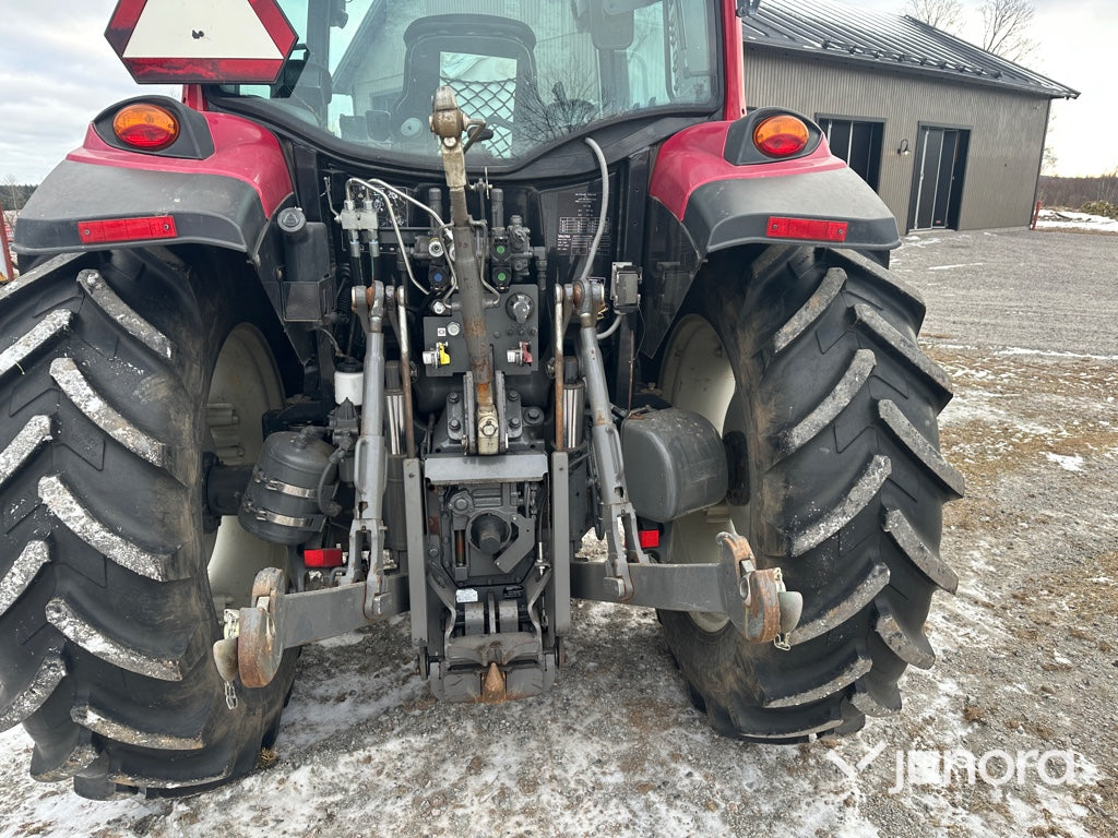 Traktor med lastare - Valtra A134 Hitech