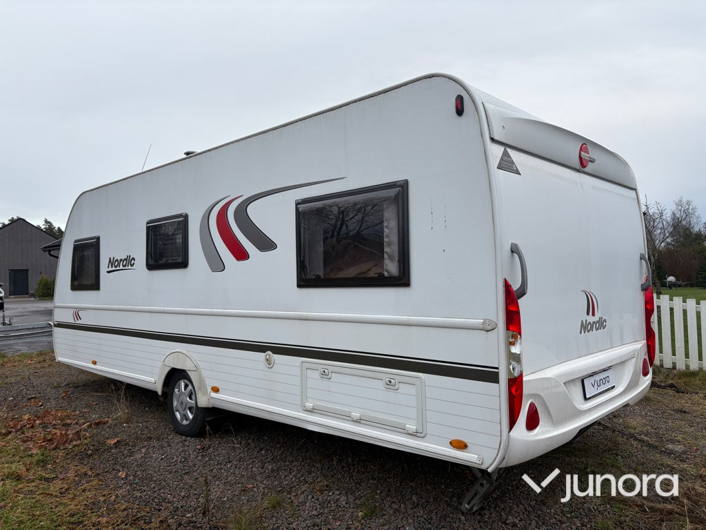 Husvagn - BÜRSTNER GMBH Averso Nordic