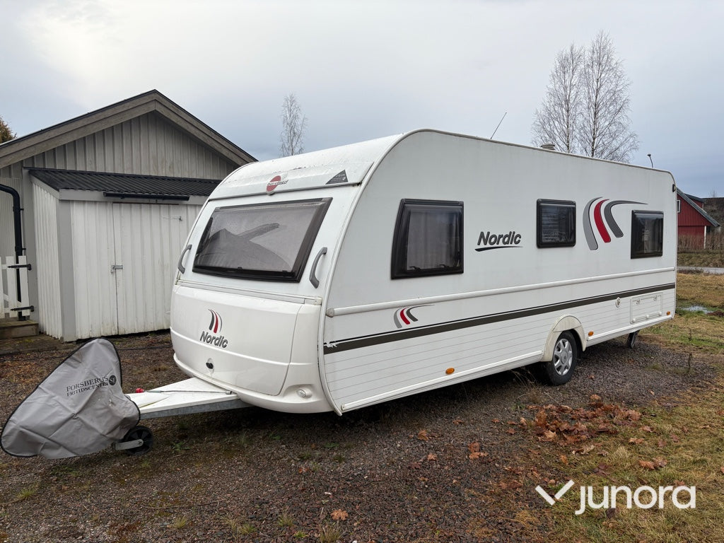 Husvagn - BÜRSTNER GMBH Averso Nordic