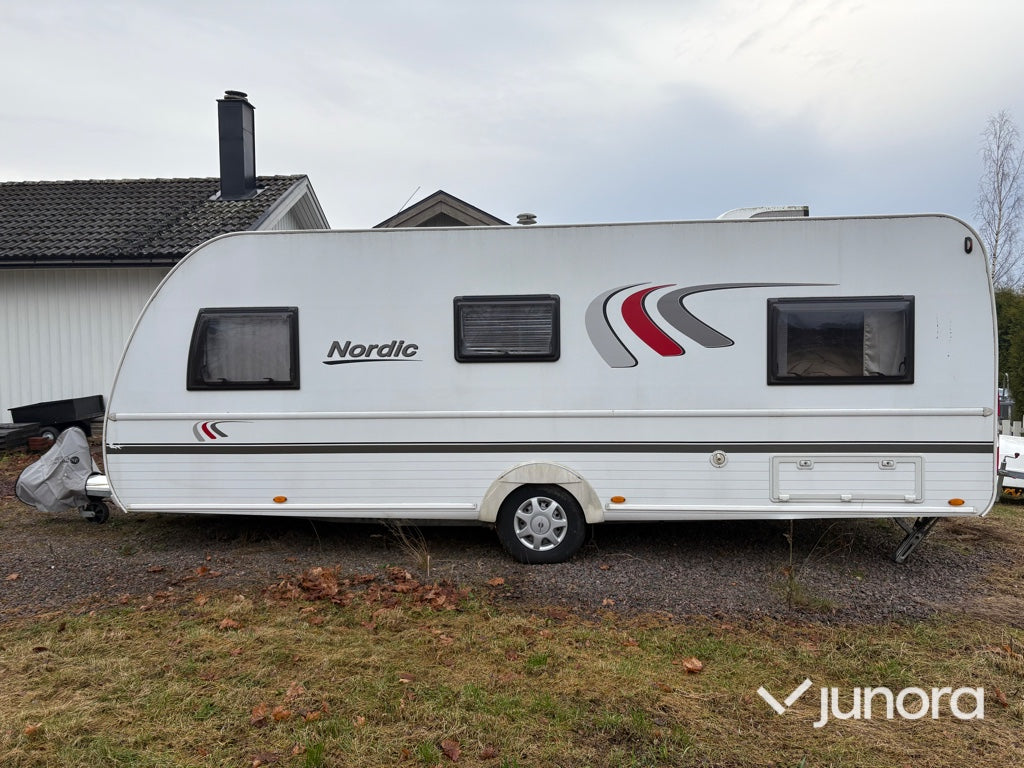 Husvagn - BÜRSTNER GMBH Averso Nordic
