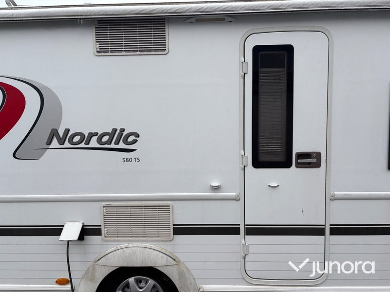 Husvagn - BÜRSTNER GMBH Averso Nordic