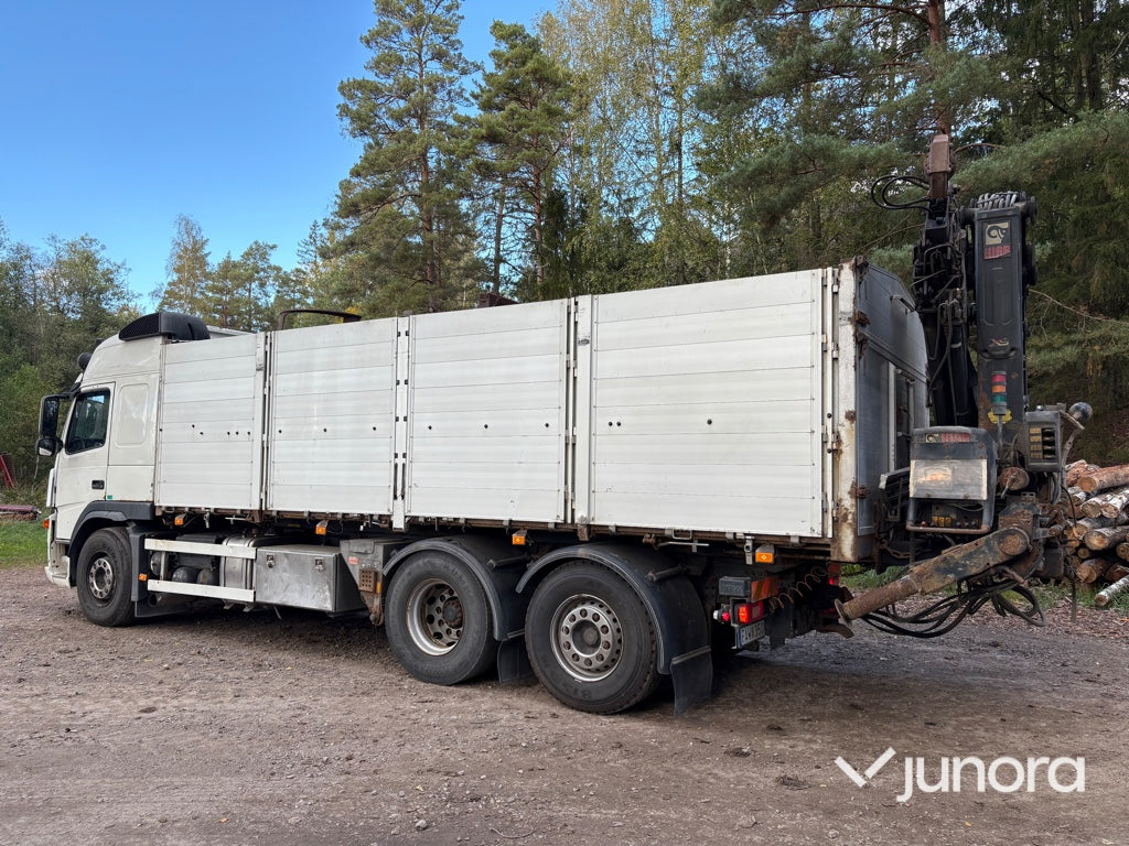 Lastbil Volvo FM-480 6*2 med lyftkran