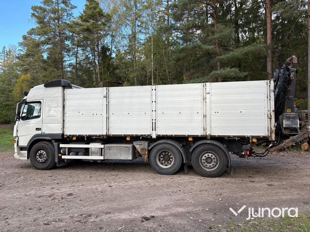 Lastbil Volvo FM-480 6*2 med lyftkran