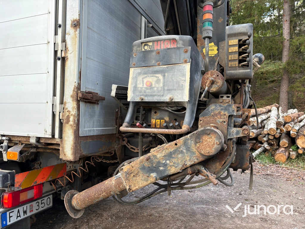 Lastbil Volvo FM-480 6*2 med lyftkran