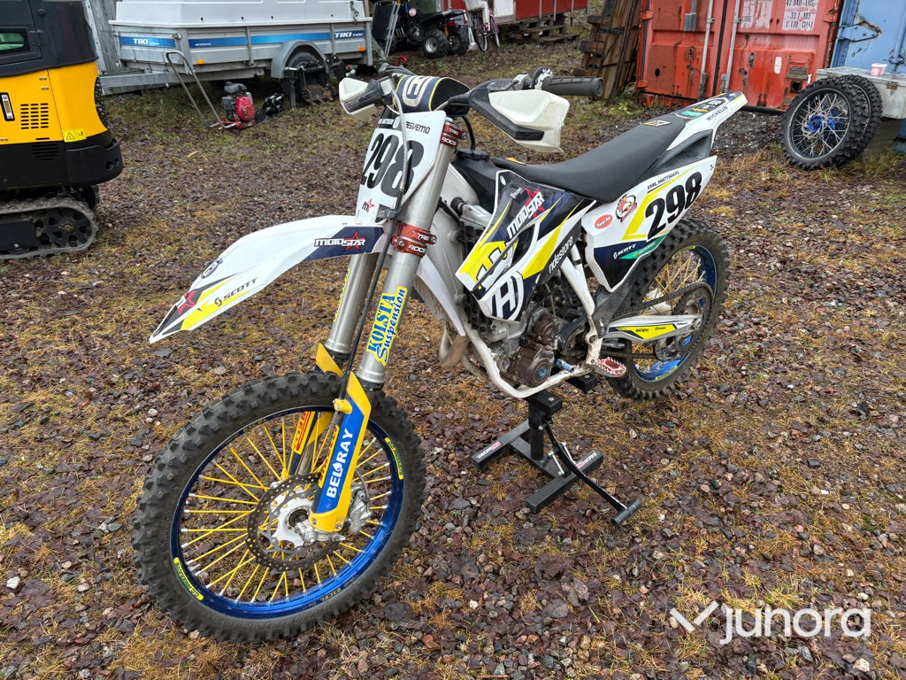 Cross – Husqvarna
