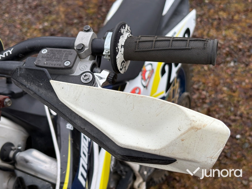 Cross – Husqvarna