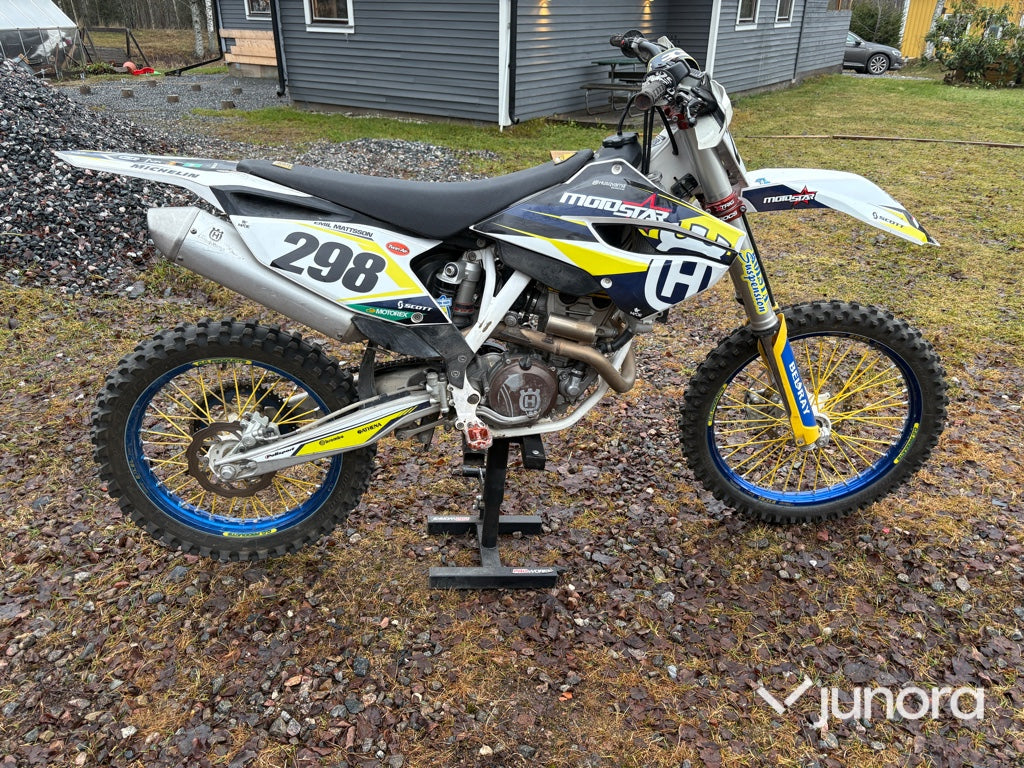 Cross – Husqvarna