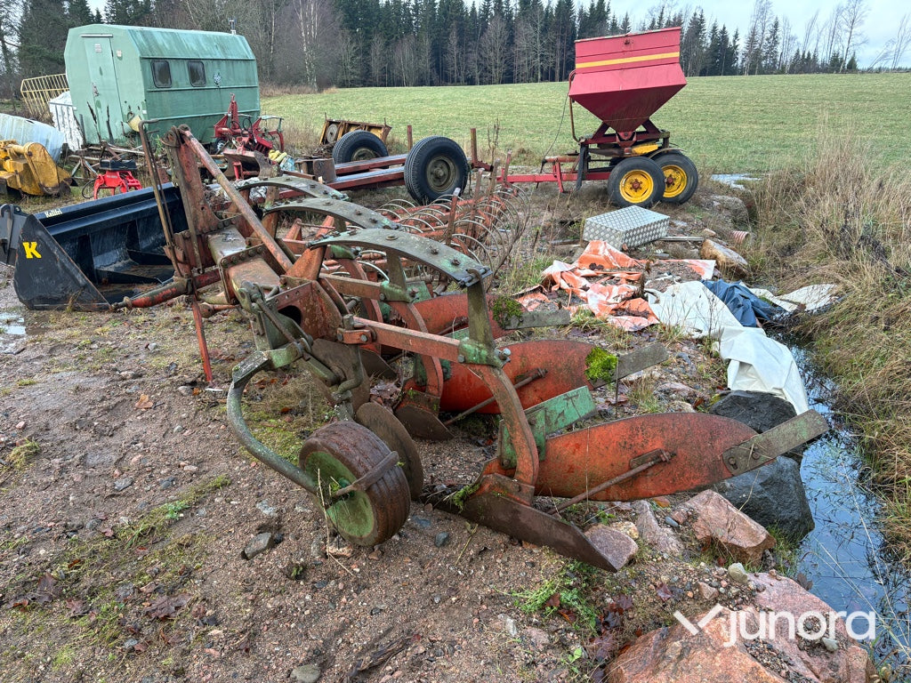 Plog - Kverneland, treskärig