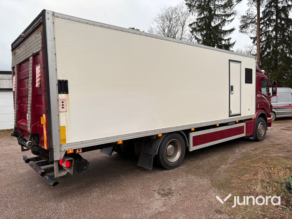 Lastbil - Scania, P270DB4X2HNB