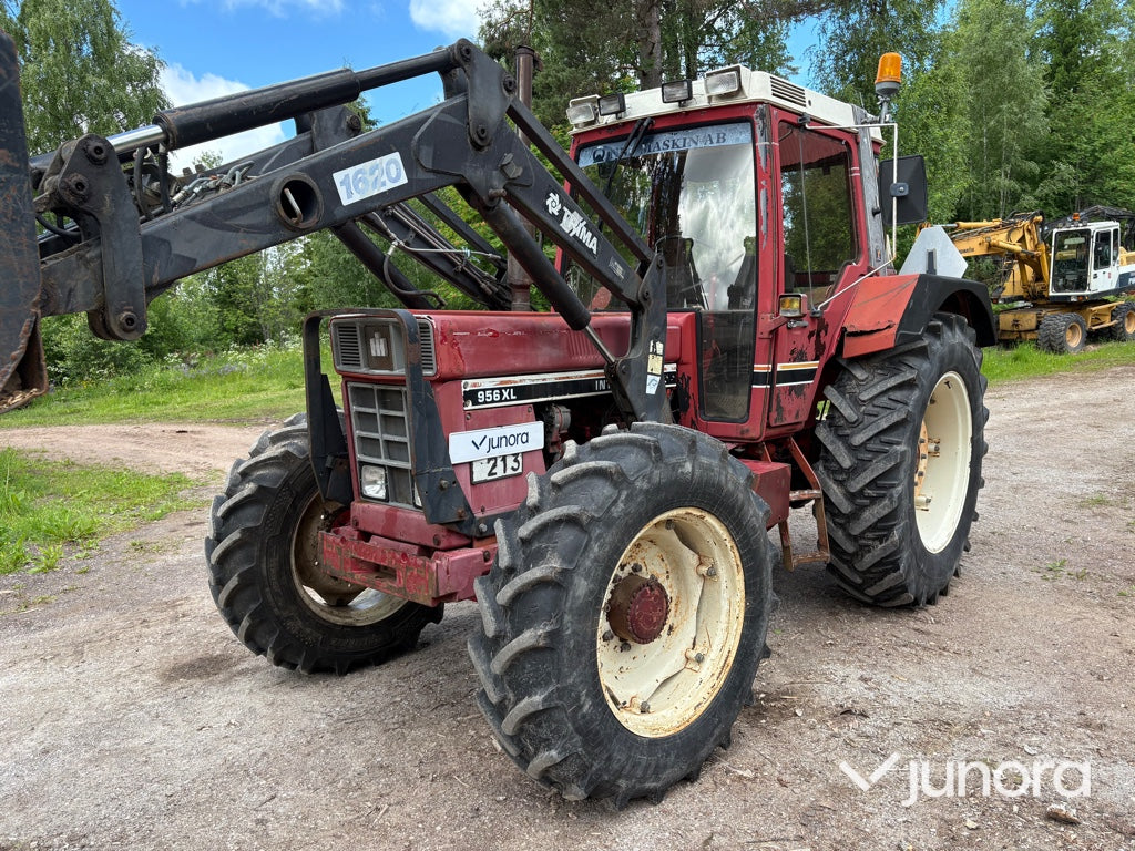 Traktor - Case IH 956 AXL 4WD med lastare