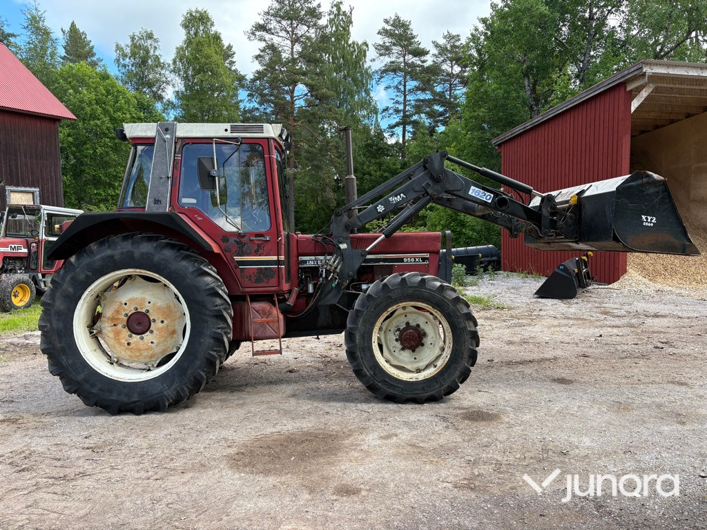Traktor - Case IH 956 AXL 4WD med lastare