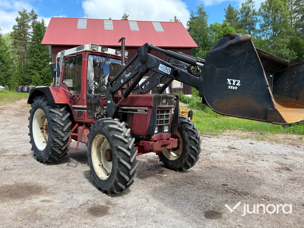 Traktor - Case IH 956 AXL 4WD med lastare