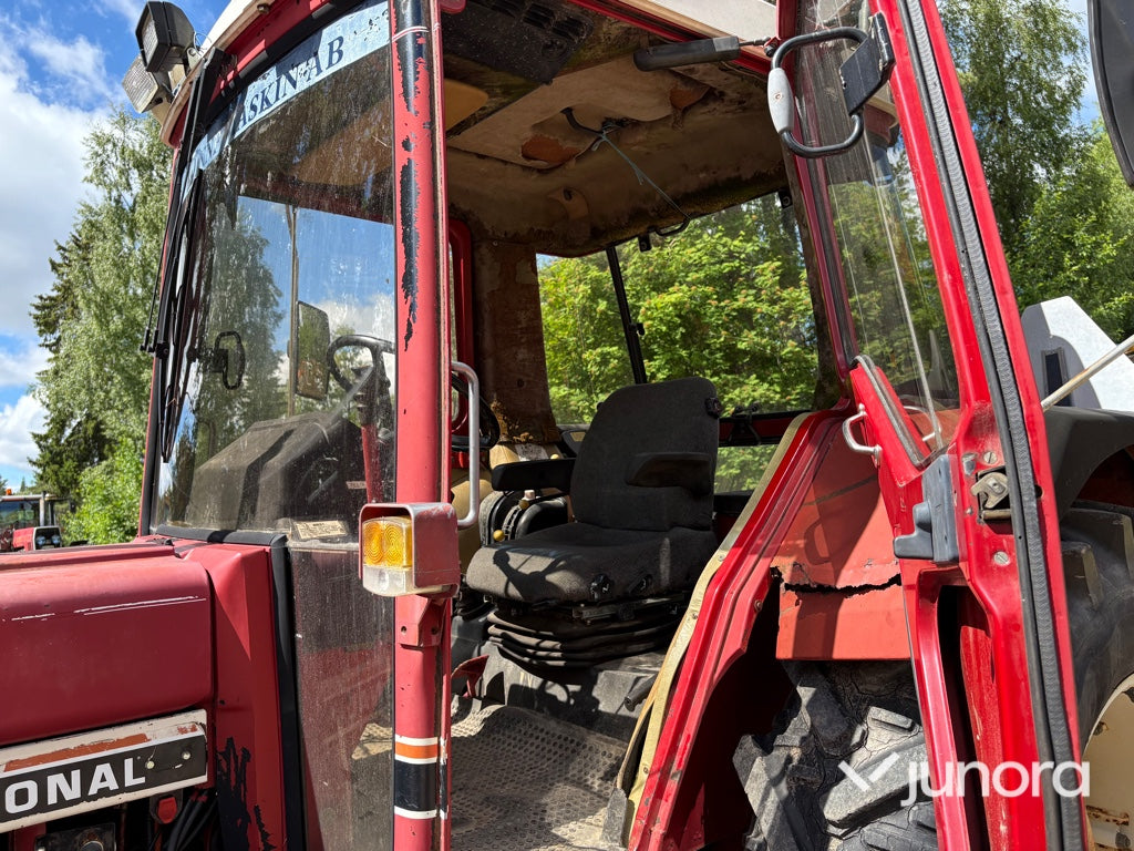 Traktor - Case IH 956 AXL 4WD med lastare