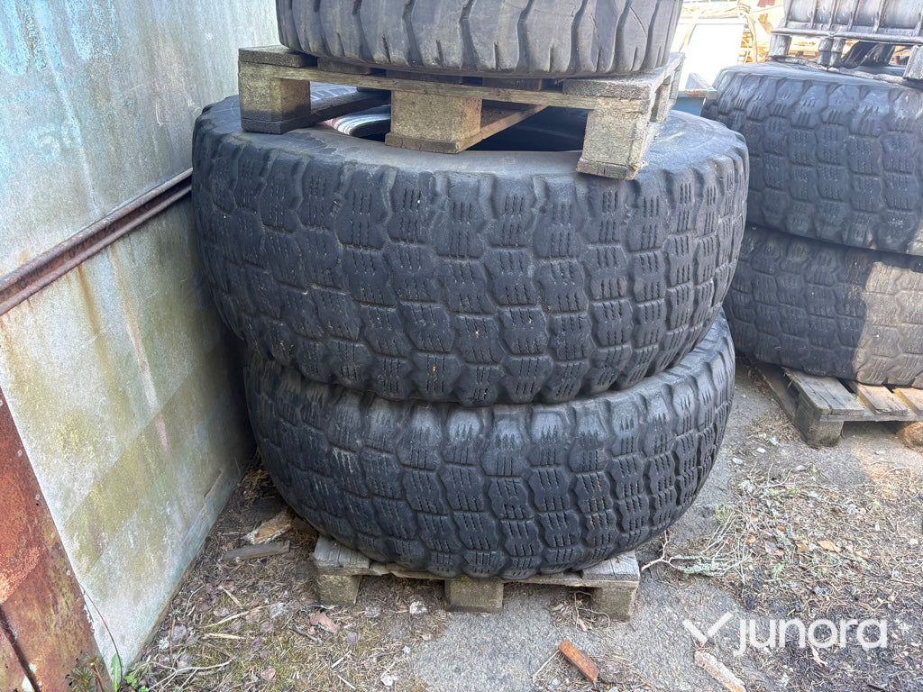 Lastmaskinsdäck - Michelin, 20.5 R 25