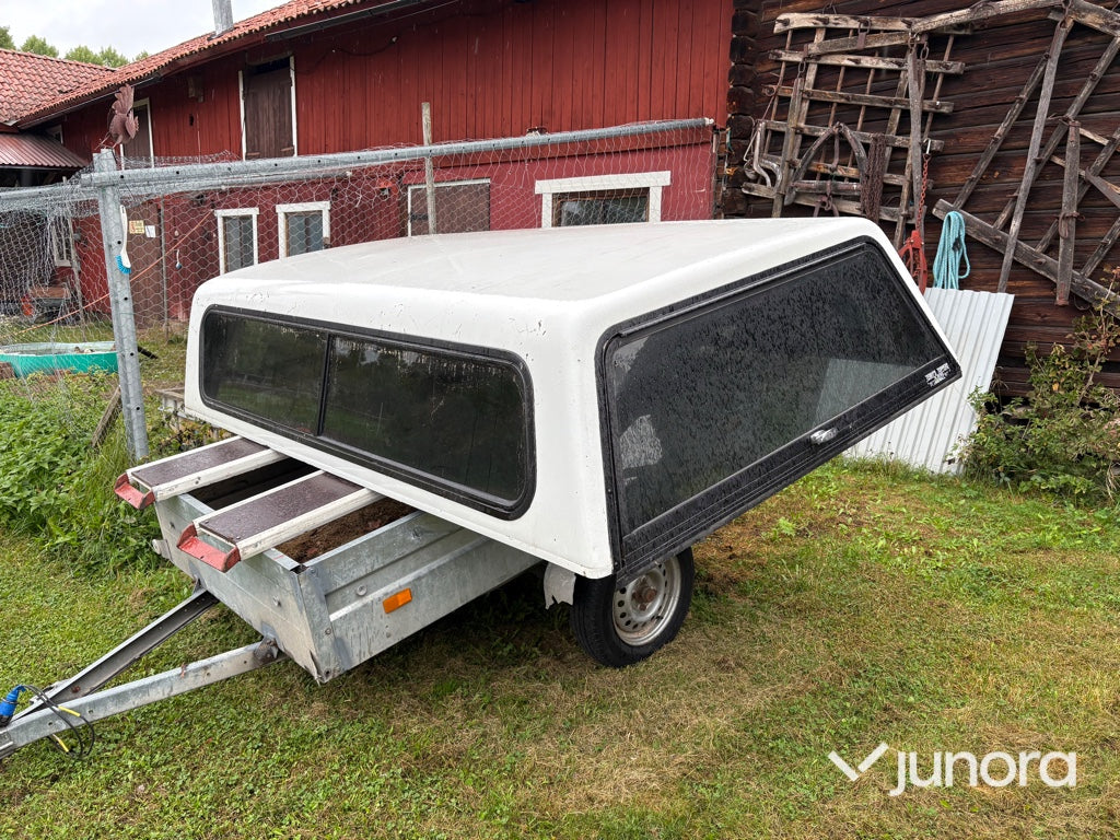 Kåpa till Dodge Ram 2500