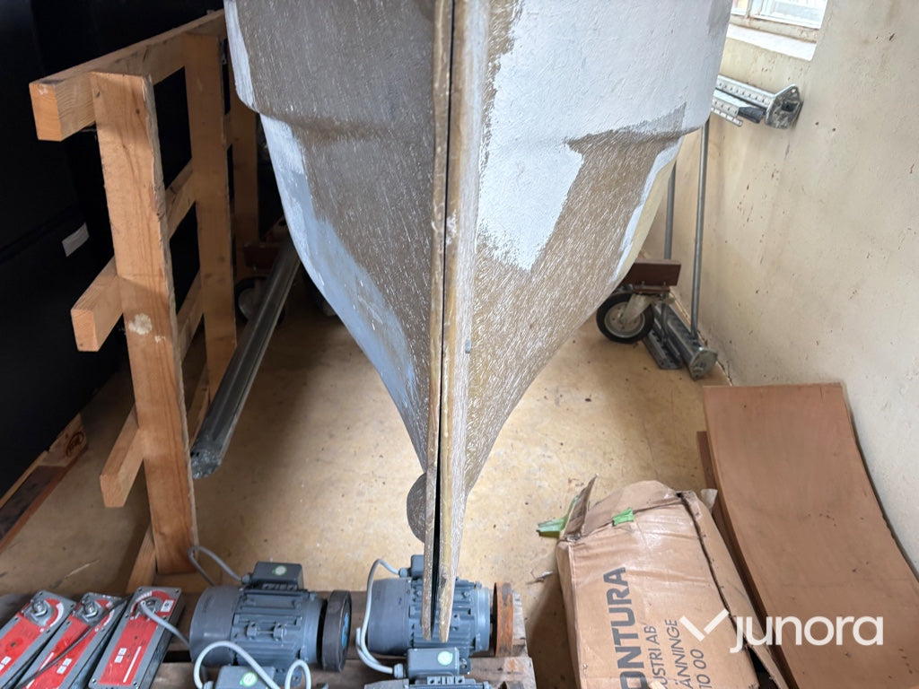 Gjutform till glasfiberponton