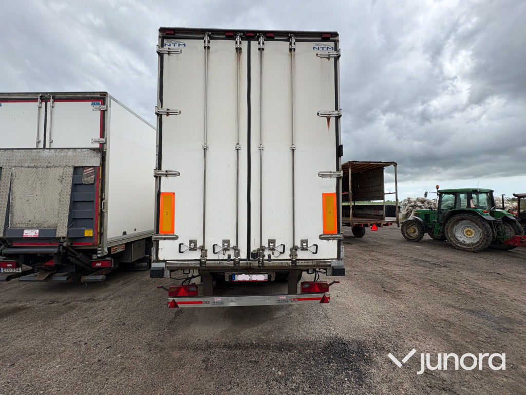 Lastbil Scania R450 med kyl
