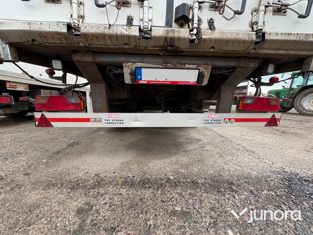 Lastbil Scania R450 med kyl