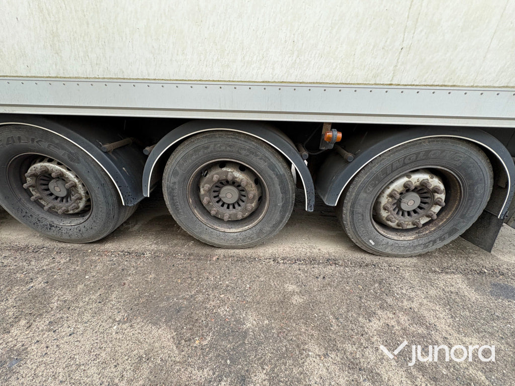 Lastbil Scania R450 med kyl