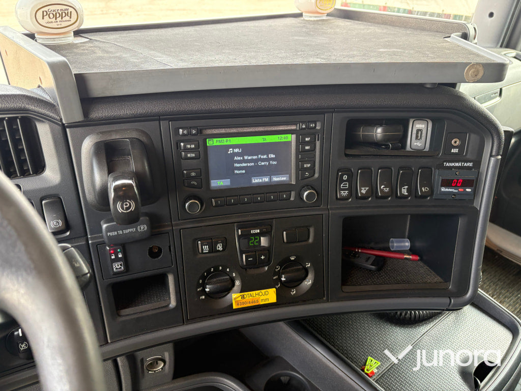 Lastbil Scania R450 med kyl