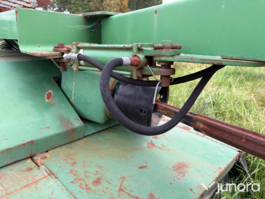 Slåtterkross John Deere 1460