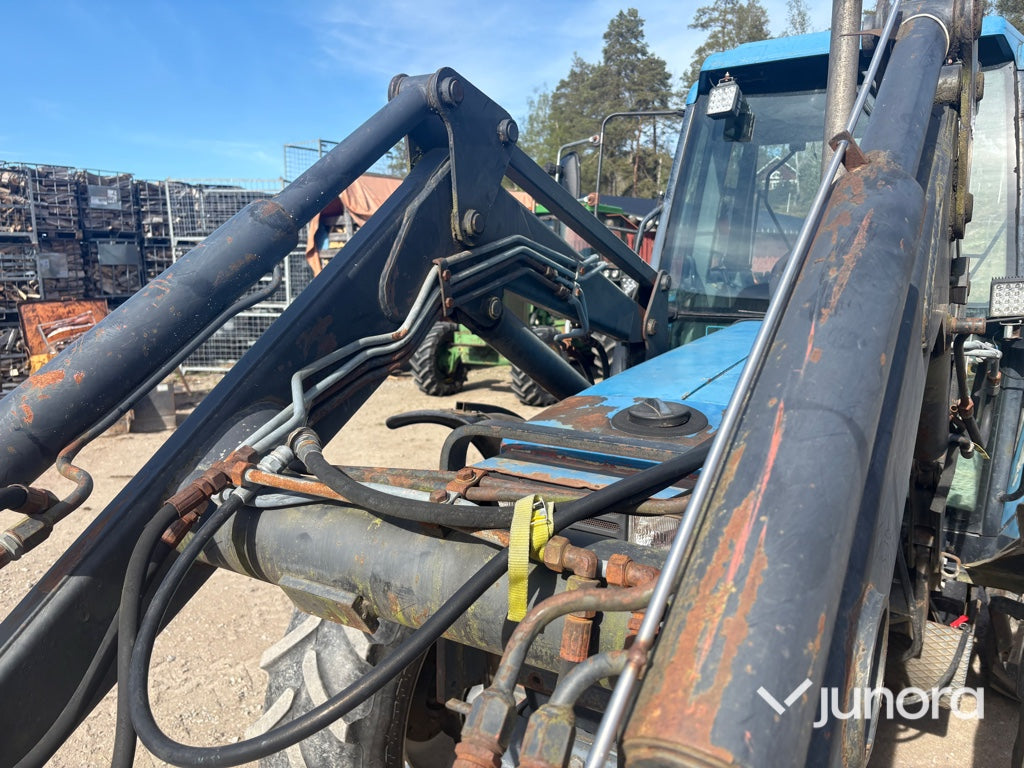 Traktor Ford 7740 med lastare