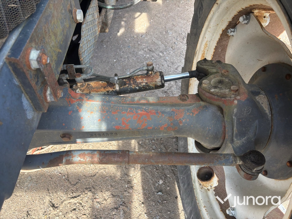Traktor Ford 7740 med lastare