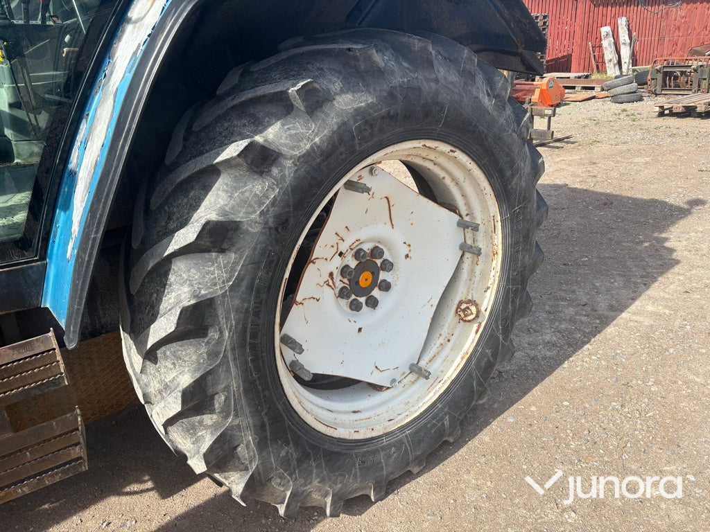 Traktor Ford 7740 med lastare
