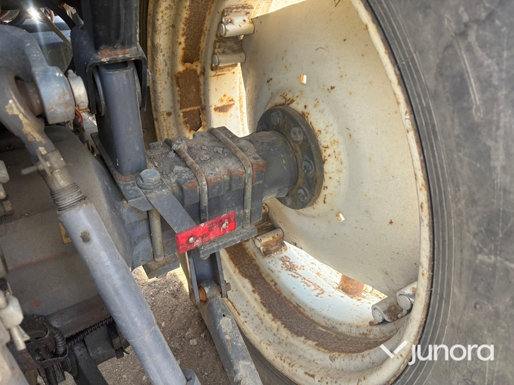 Traktor Ford 7740 med lastare