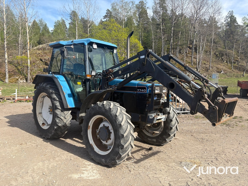 Traktor Ford 7740 med lastare