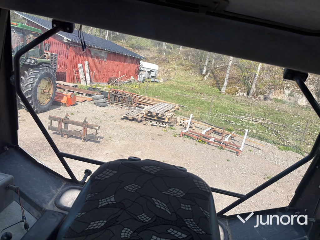 Traktor Ford 7740 med lastare