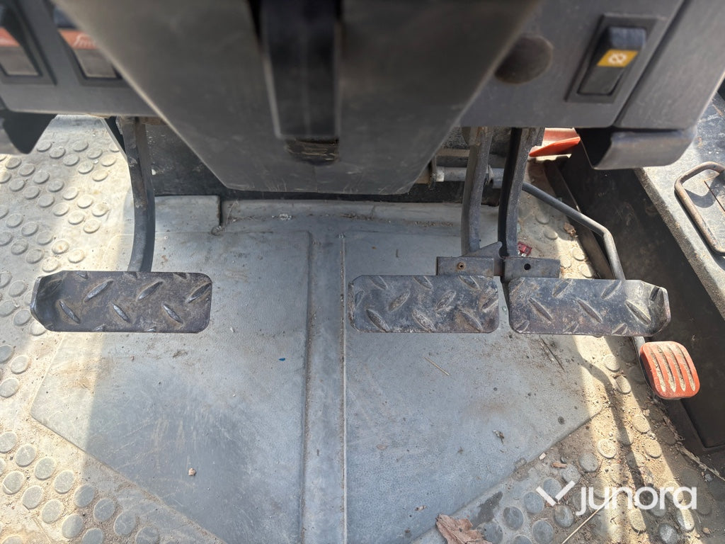 Traktor Ford 7740 med lastare
