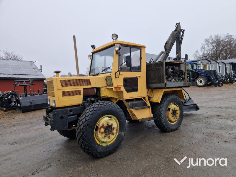 Traktor - MB-Track, med buskröjare