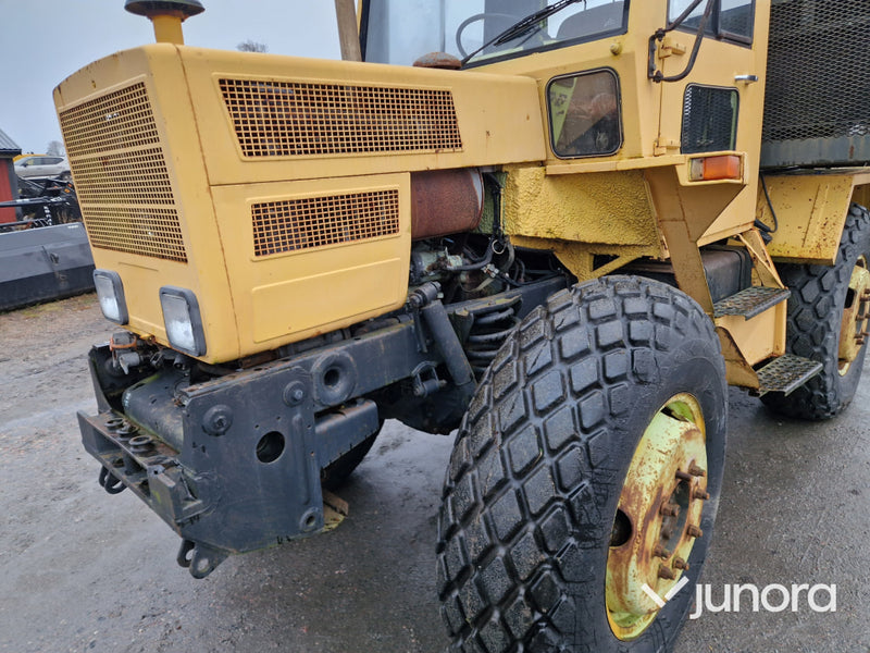 Traktor - MB-Track, med buskröjare