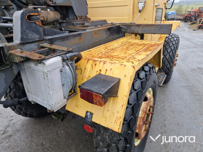 Traktor - MB-Track, med buskröjare