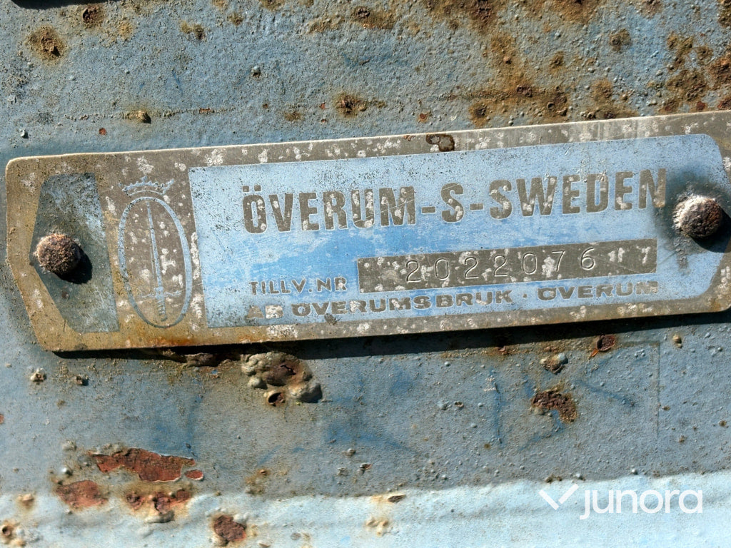 Överum 3-skärs vändplog