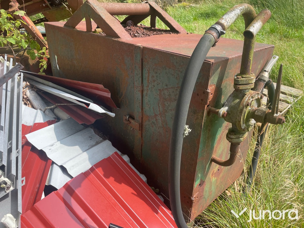 Dieseltank & Verktygsskåp