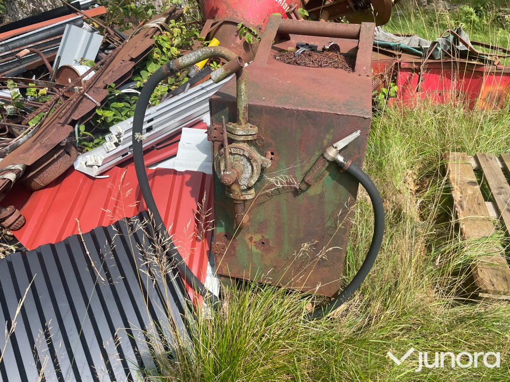 Dieseltank & Verktygsskåp